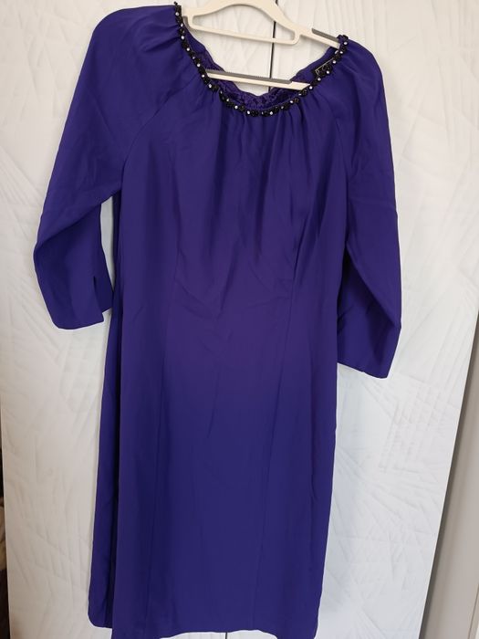 Продам платье новая