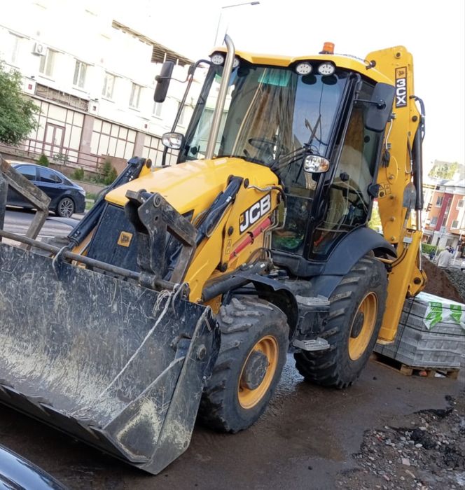 Услуги экскаватор погрузчик JCB 3 в 1, петушок. Ковш, вилы, гидромолот