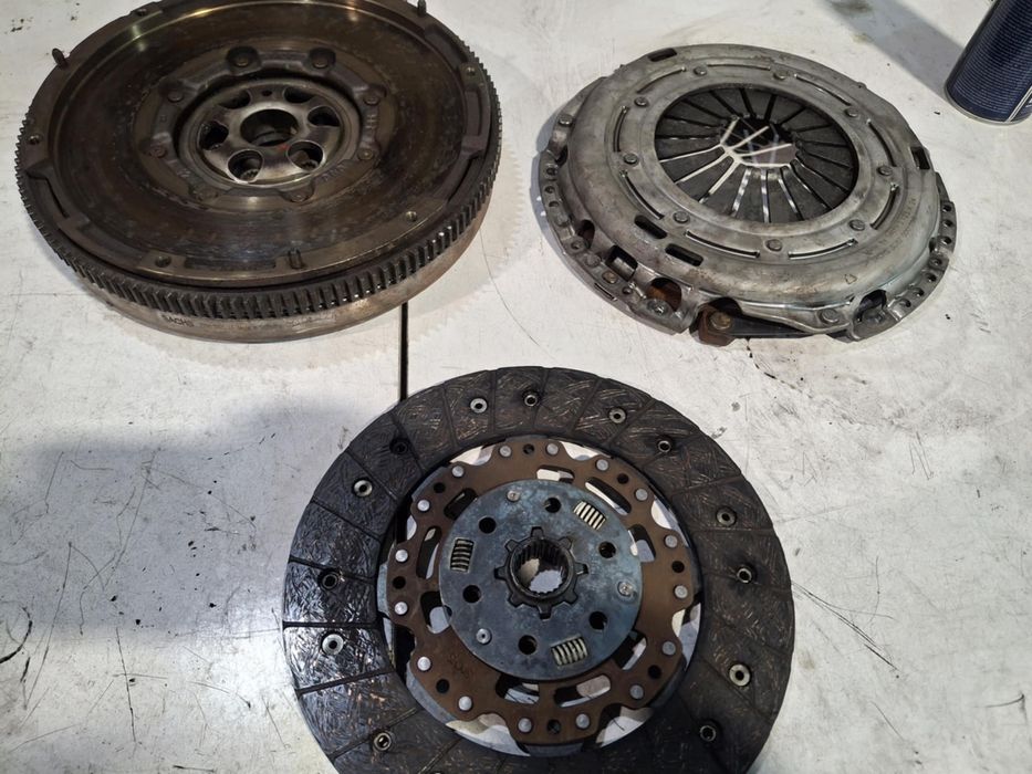 Комплект маховик и съединител за jeep с 2.0 TDI 140кс