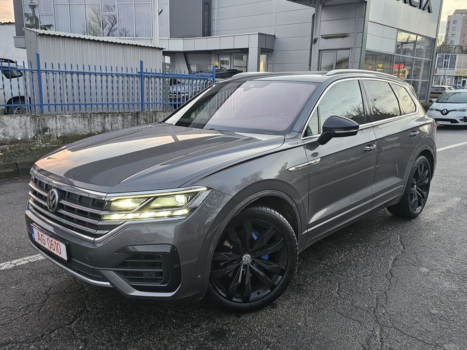 Volkswagen Touareg R-Line TVA Deductibil Garantie KM factura Istoric