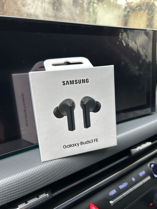 Продам наушники Samsung Galaxy Buds3 FE