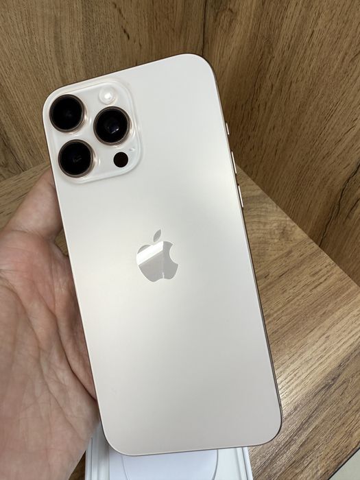 Продам IPhone 16 Pro Max 256GB