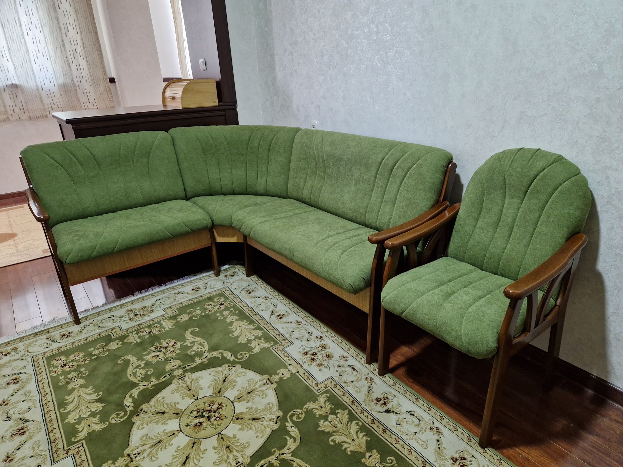 Ремонт реставрация мягкой мебели