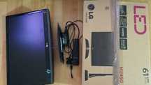 Televizor LG M2450