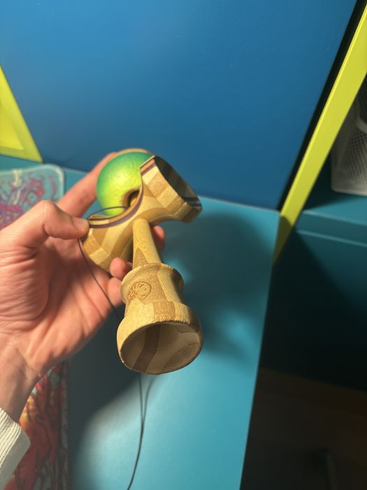 Kendama Sweets din bambus