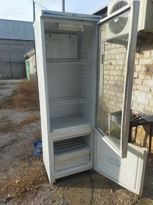 Продам Холодильник название полис