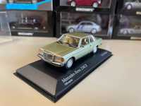 Macheta Mercedes 230 CE 1:43 Minichamps