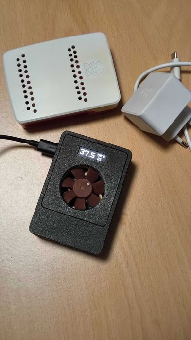 Raspberry Pi 4 (8GB) - FAN Noctua SILENȚIOS + Carcasă Custom OLED