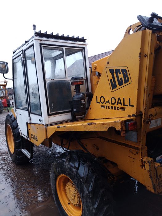 Vând încărcător telescopic JCB