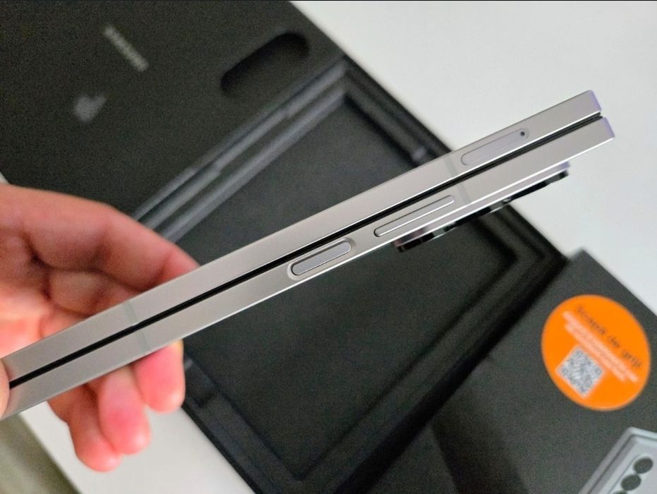 Samsung Z Fold 6 256gb 10/10