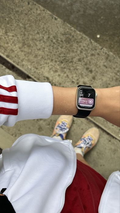 Apple watch series 8