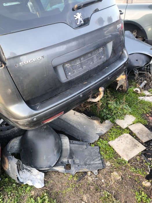 Теглич Пежо 5008