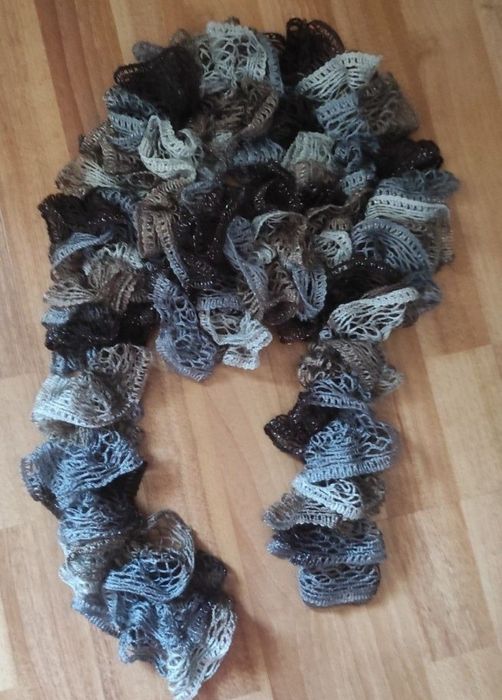 Esarfa lunga gri cu maro