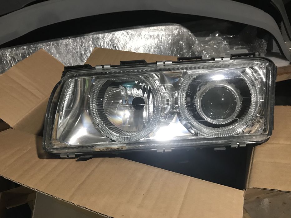 BMW E38 передная фара ангел глаз