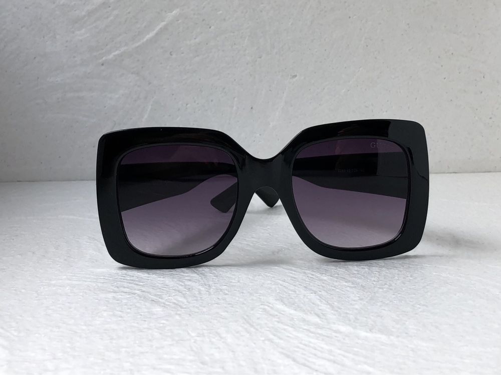 Gucci Дамски слънчеви очила черни квадратни GU 0083
