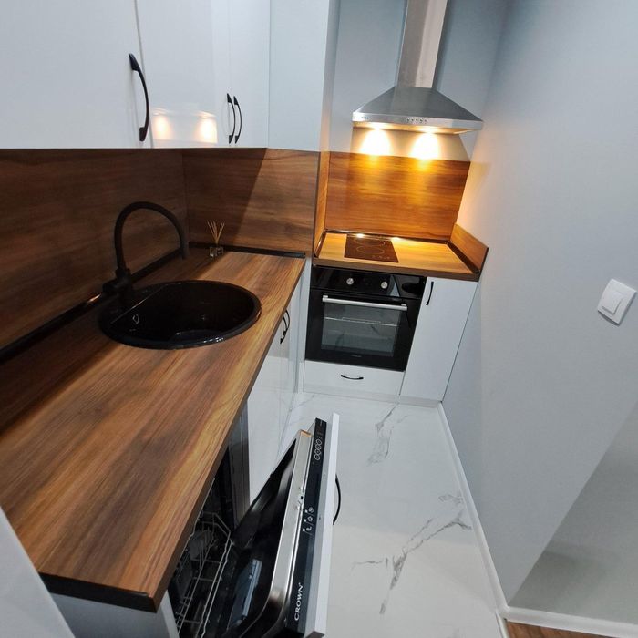 Дава се под наем Двустаен апартамент в Пловдив, Христо Смирненски - 79 кв.м за 500 € - Снимка #3