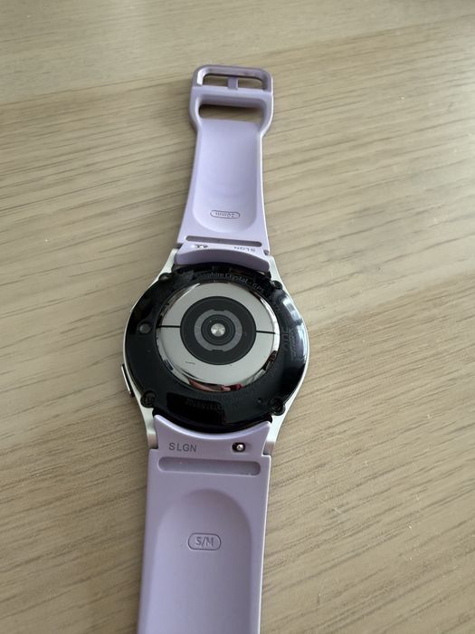 Vand Samsung Galaxy Watch 5 40mm + cadou 3 brățări silicon