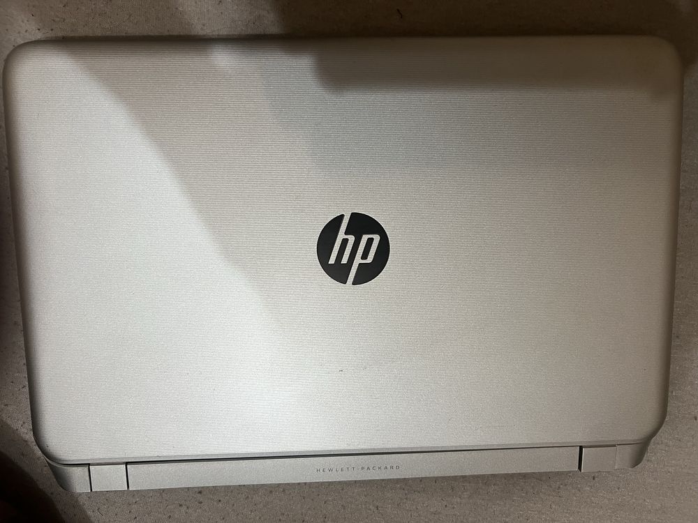 Laptop hp pavilion pentru piese