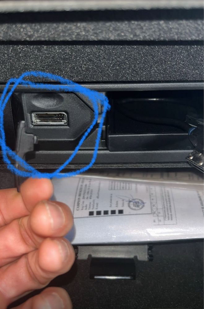 Cablu adaptor/aux bluetooth pentru Audi A1 A3 A4 A5 A6 A7 A8 Q5 Q7