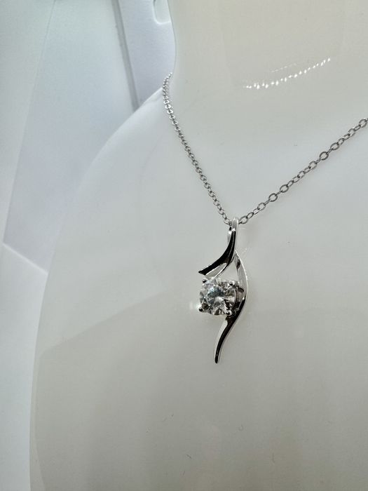 Сребърно колие с мойсанит (диамант) 1 карат