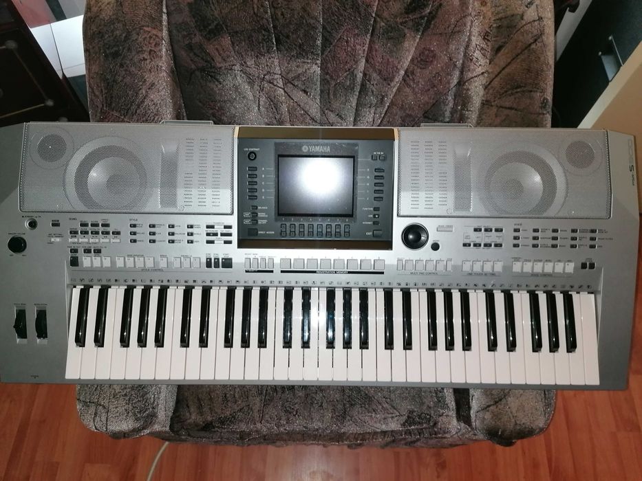 Orga Yamaha PSR S 900
