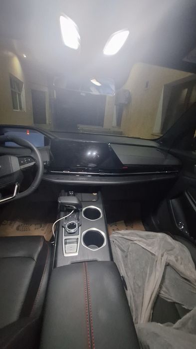 Женщина водитель . Трансфер.  Пассажирские перевозки