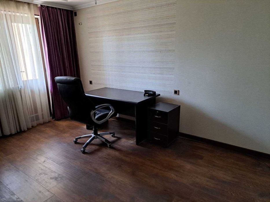 Аренда, Юнуса Раджаби, Интерпол, метро Космонавты, 4 комнаты