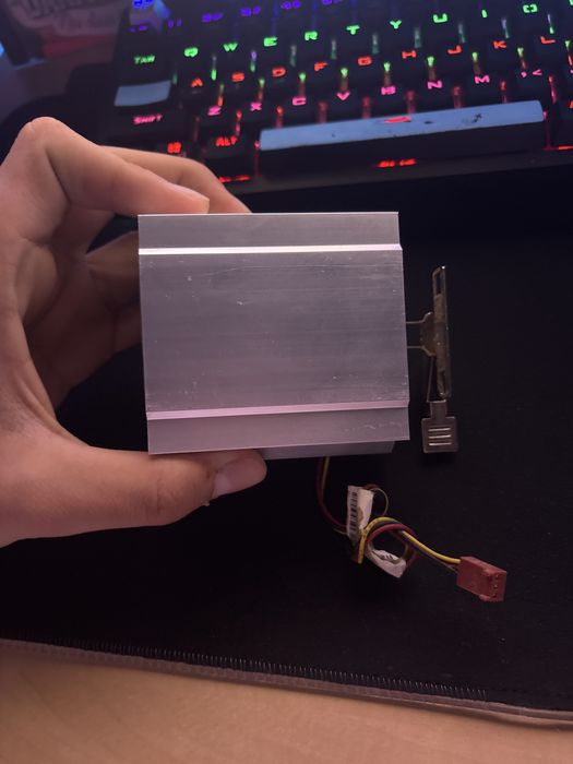 Procesor cu coller Athlon 64