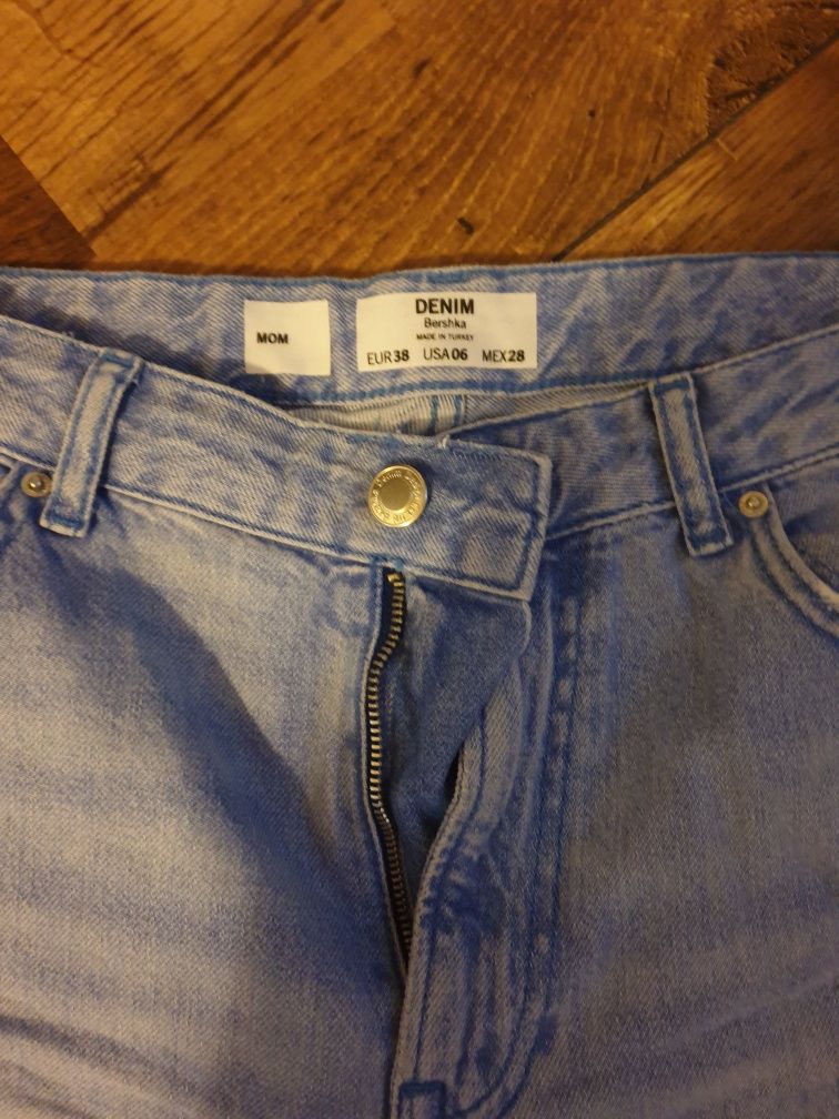 Blugi/jeans mom, marca Bershka