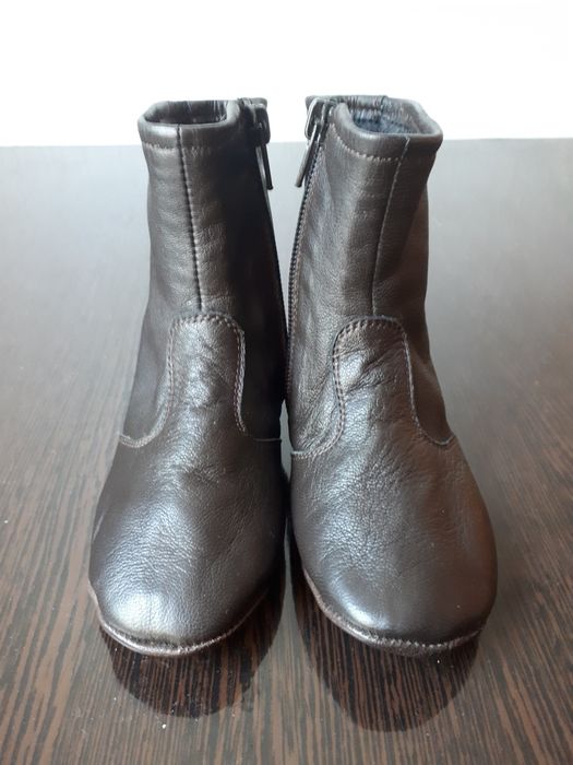 Продам детскую обувь