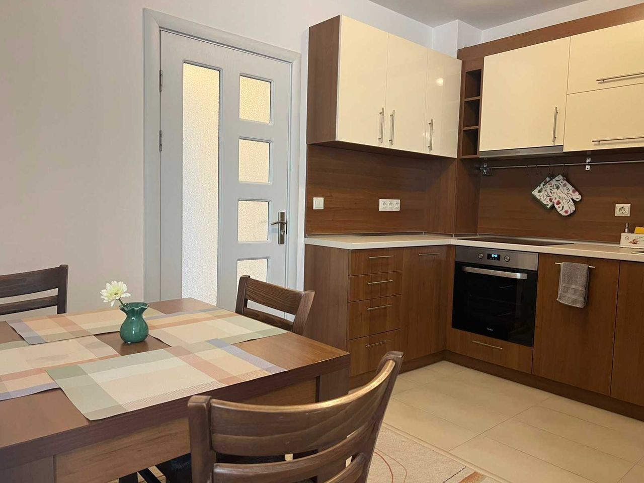 Дава се под наем Тристаен апартамент в София, Младост 4 - 76 кв.м за 650 € - Снимка #5