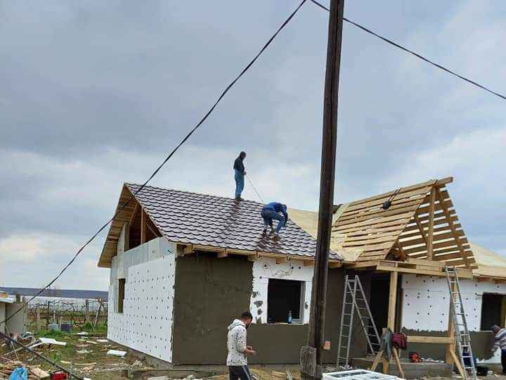 Doriți o casa din lemn, o cabana, un foișor sau o casuta de vacanta,,,