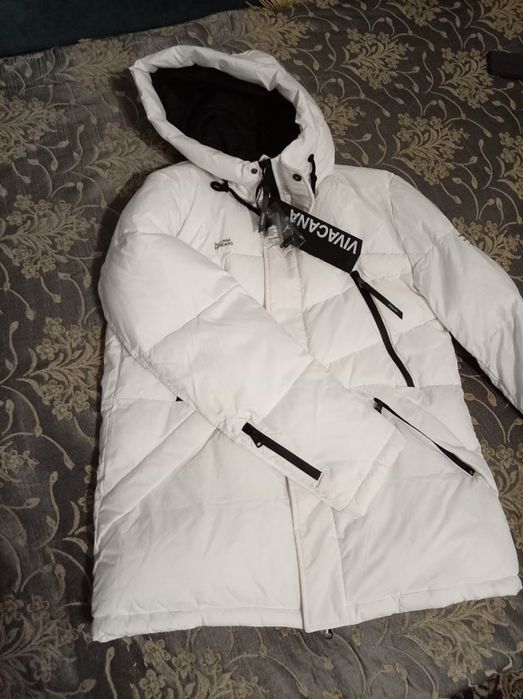 Зимняя куртка фирмы VIVACANA
