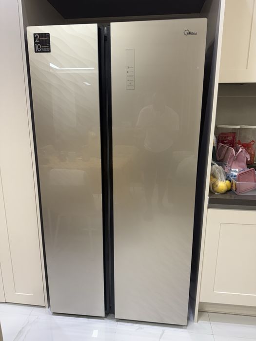 Продаю холодильник