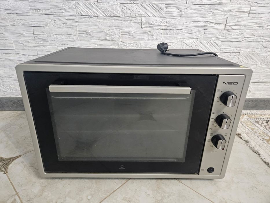 Электрическая печь Neo MO-7015.
Электрическая печь Neo