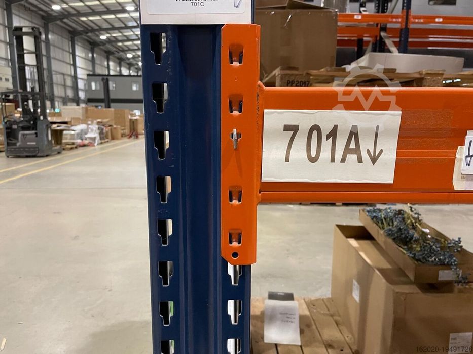 Rafturi metalice noi si sh