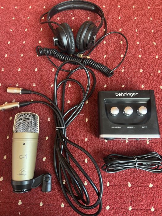 Behringer U-PHORIA UM2, Behringer c-1 microphone, HPS5000 naushnek