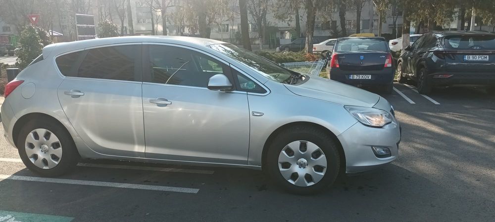 Opel Astra J 1.6 GPL an 2014,volan dreapta
