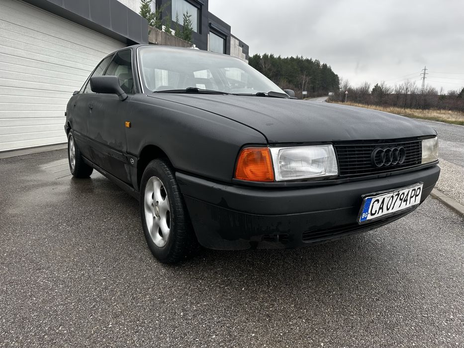 Audi 80 1.8 Бензин