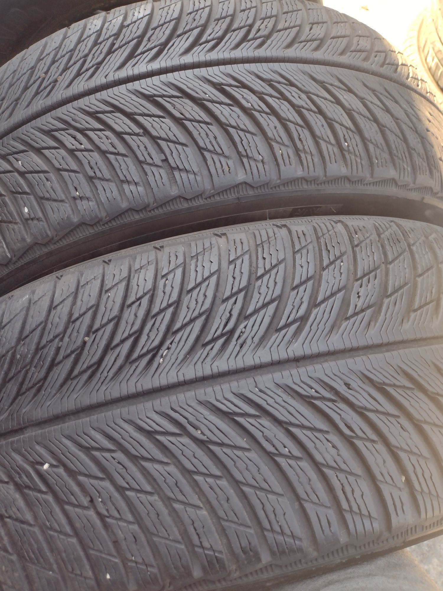 Топ състояние 2бр.235/50/20 Michelin PA5 suv dot2823