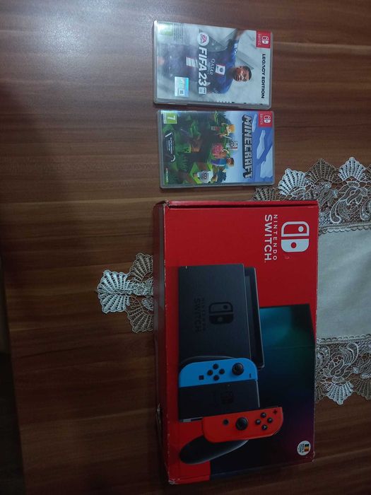 Nintendo switch cu 2 jocuri incluse