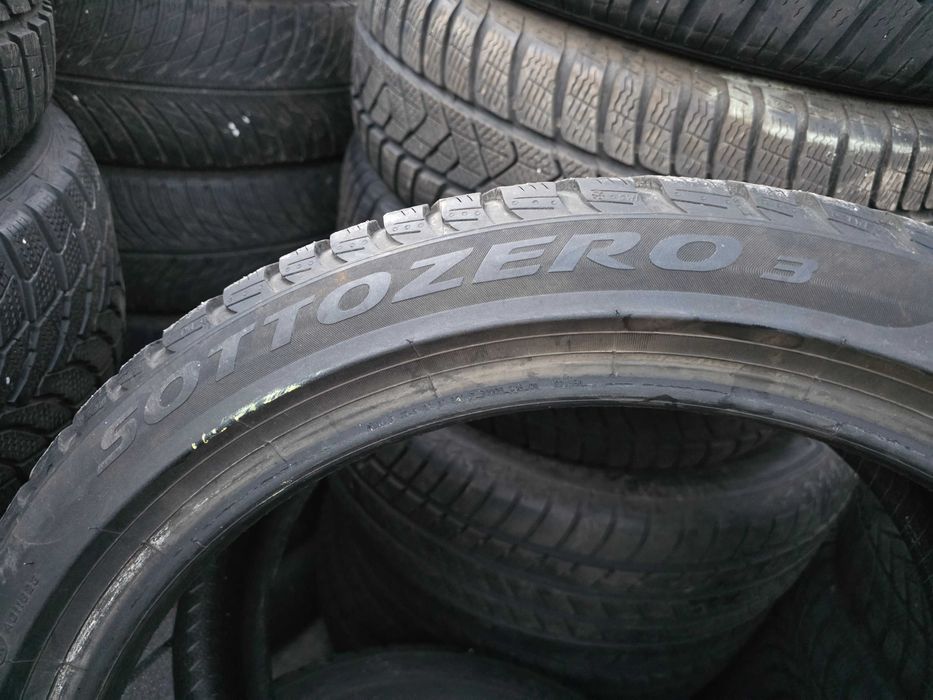 2бр Зимни гуми 255 40 20 - Pirelli - Tesla - DOT 2022