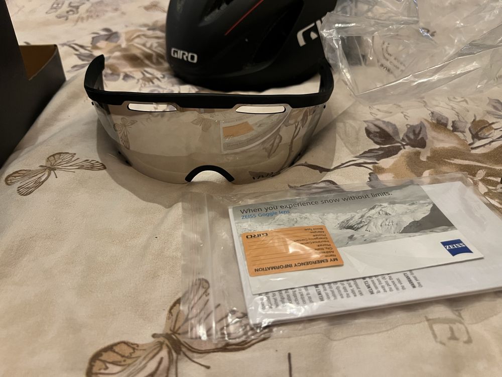 Велосипедна каска GIRO Vanquish MIPS