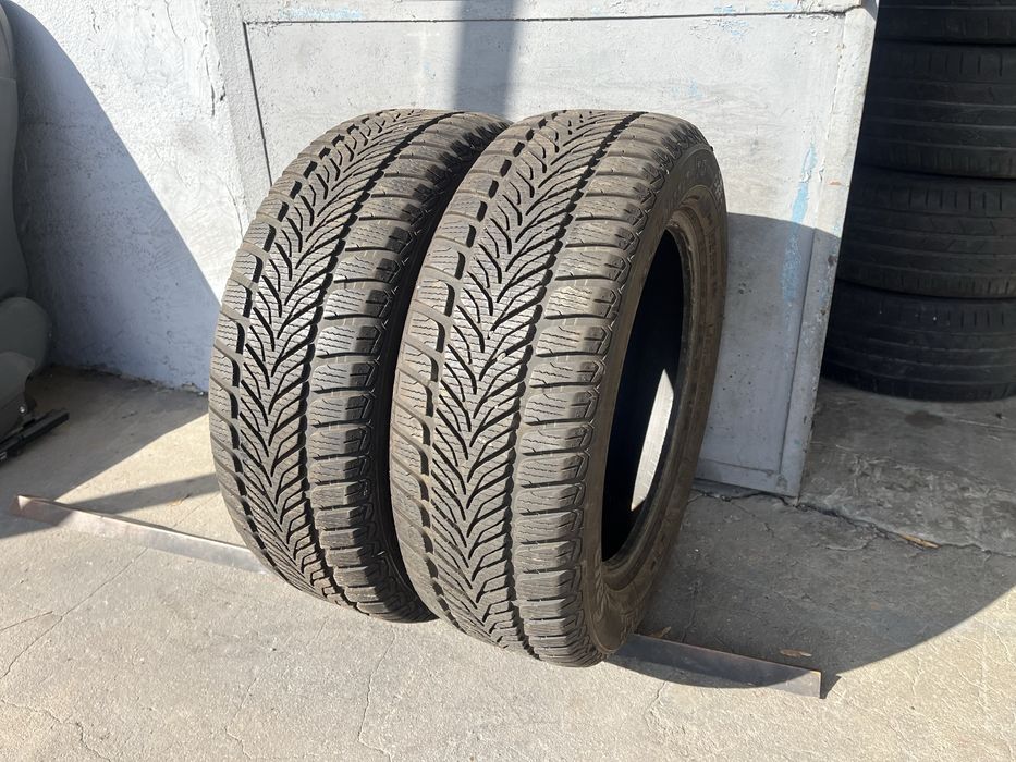 2 бр. зимни гуми 205/60/16 Sava 6,5 mm DOT 2915