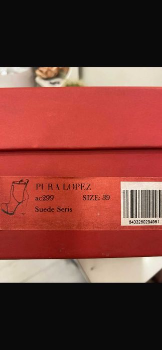 Продавам дамски боти естествена кожа нови