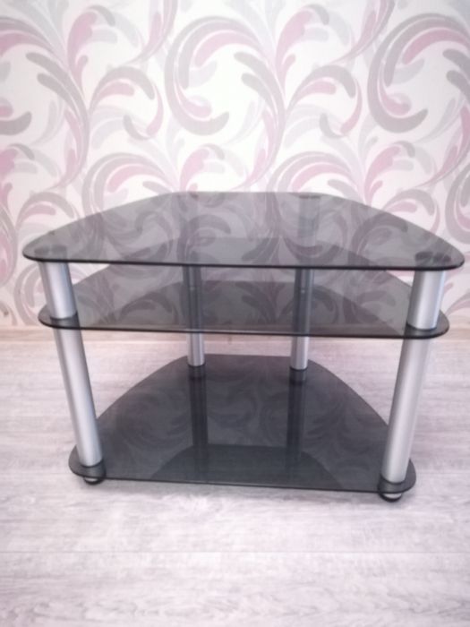 Стол под телевизор