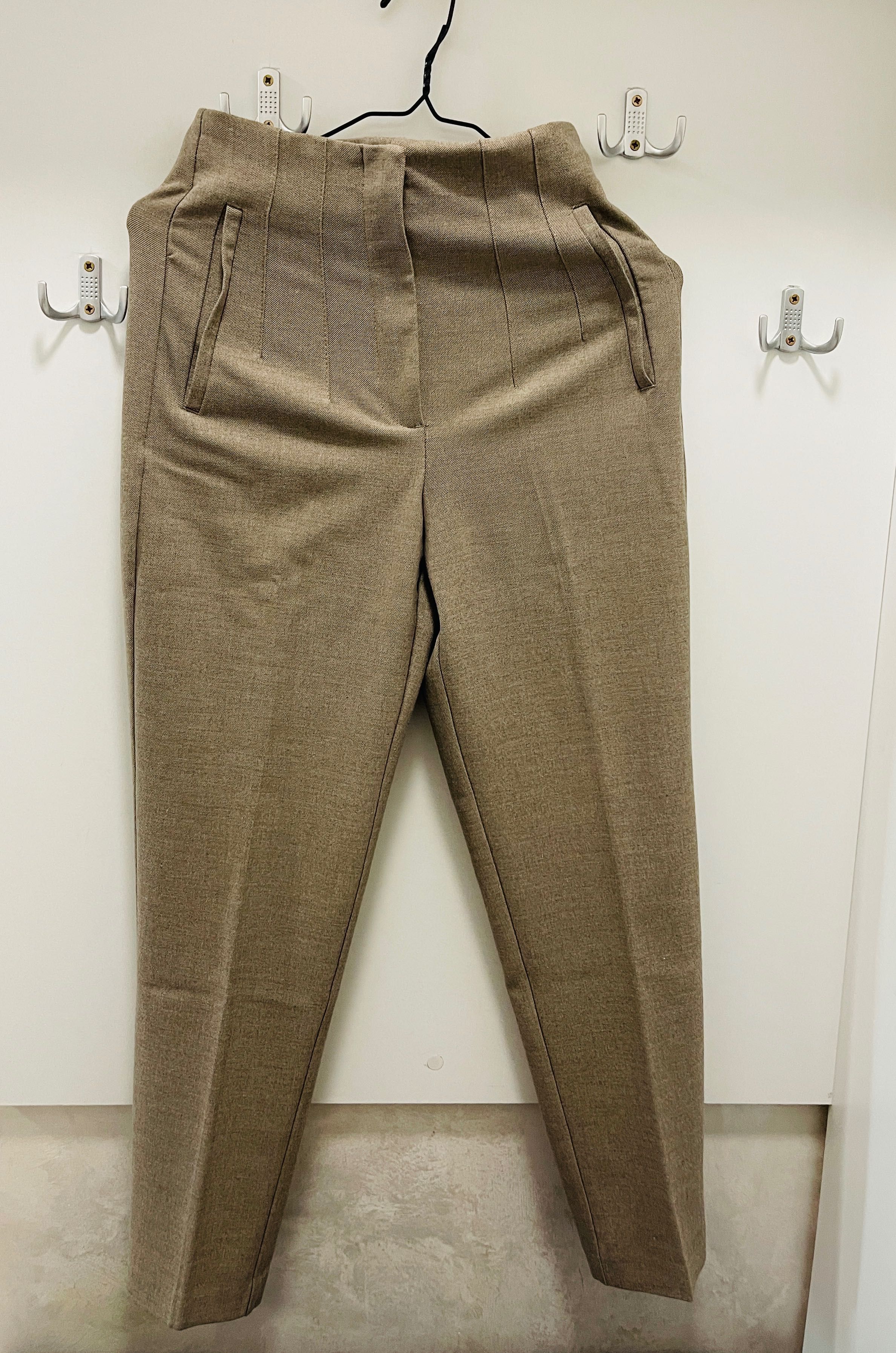 Pantaloni Bershka/camasa Zara