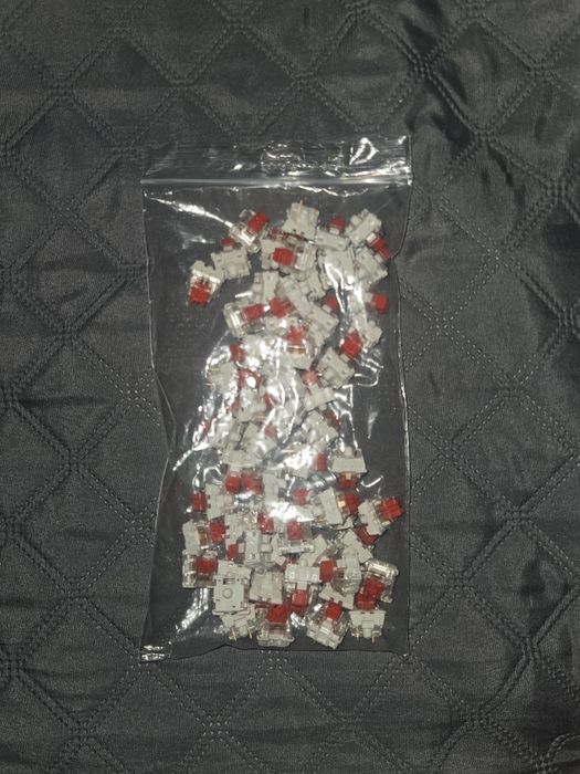 Switch-uri rosii mecanice