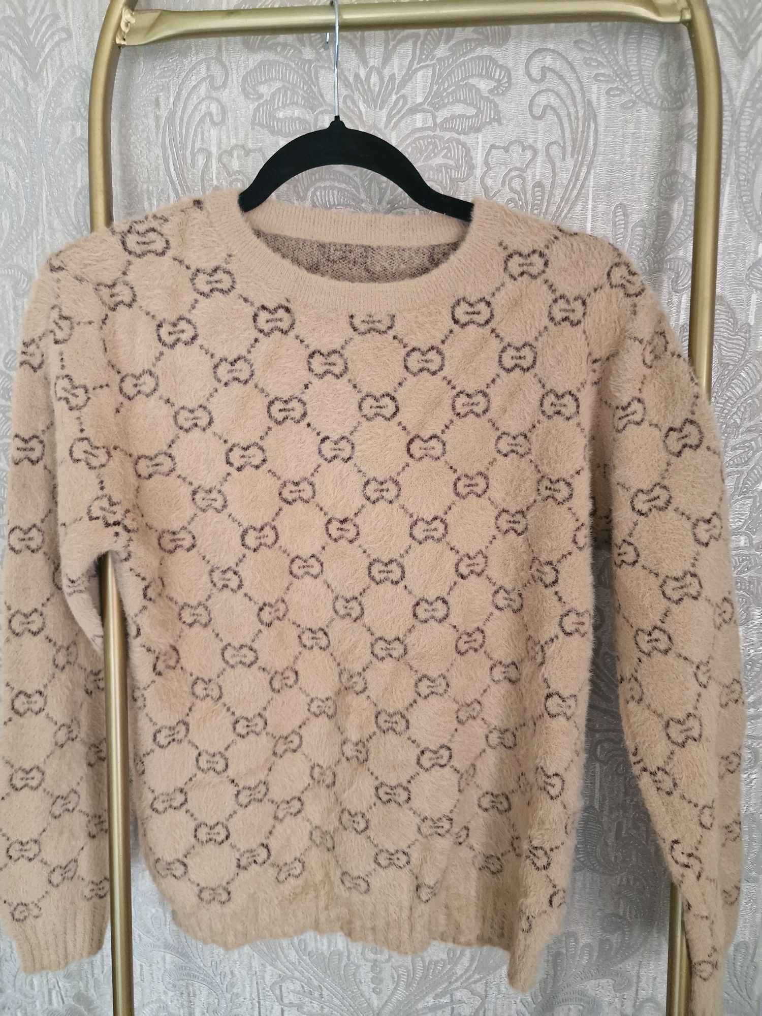 Pulovere oversize superbe Gucci