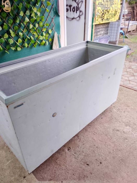 Vand mobila,lazi frigorifice